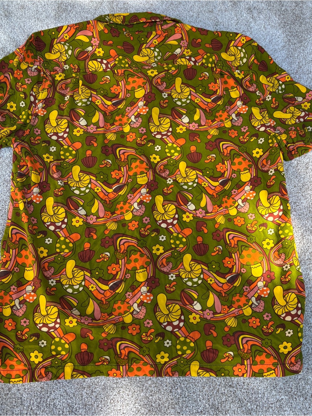 Massive Men's Large Button Up Shirt Psychedelic Style Floral Mushroom Pattern